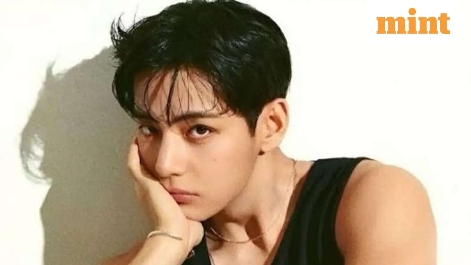 BTS' V reveals struggle with partial hearing loss at 30, leaves fans worried