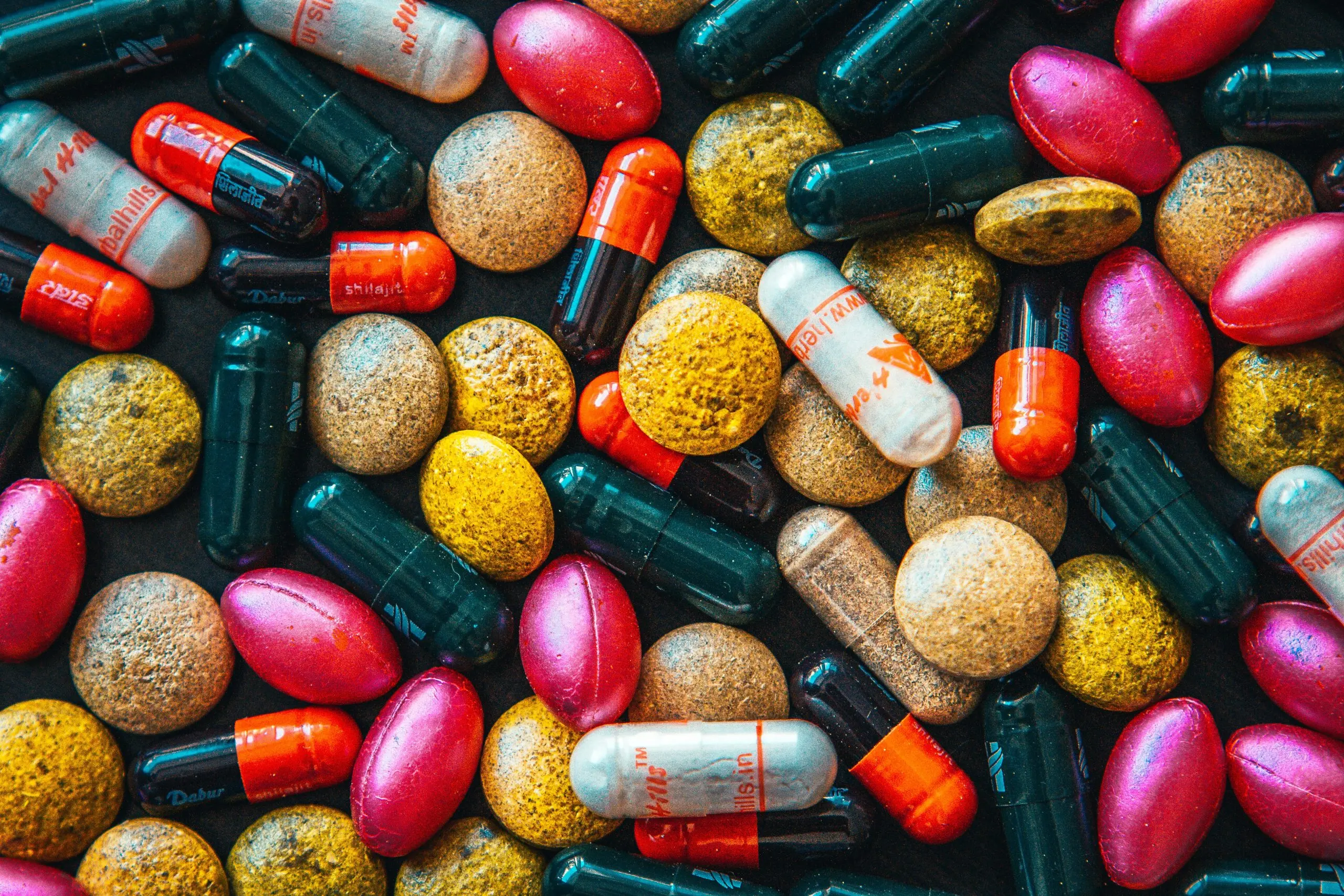YouTube Appears in 53% of Google AI Overviews for Vitamin and Supplement Searches